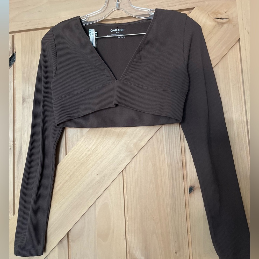 Seamless Garage V-neck cropped long sleeve